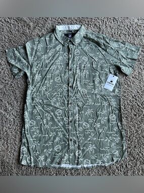 $69 NWT Flomotion Shirt Mens Large Sage Green Tropical Palm Coconut Button Down